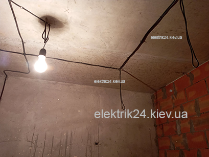 Прокладка электропроводки для светильников в натяжных и подвесных потолках